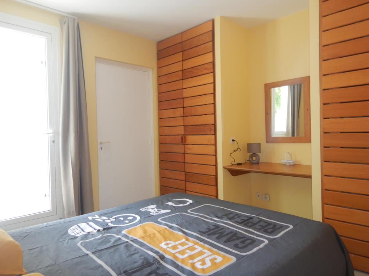 Manoneva Apartment Сен Франсоа Екстериор снимка